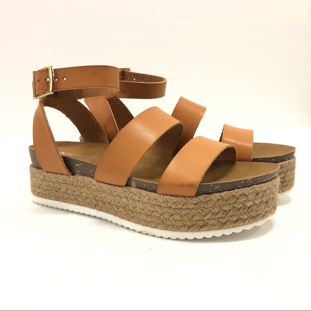 Patrizia by Spring Step Larissa Platform Sandal